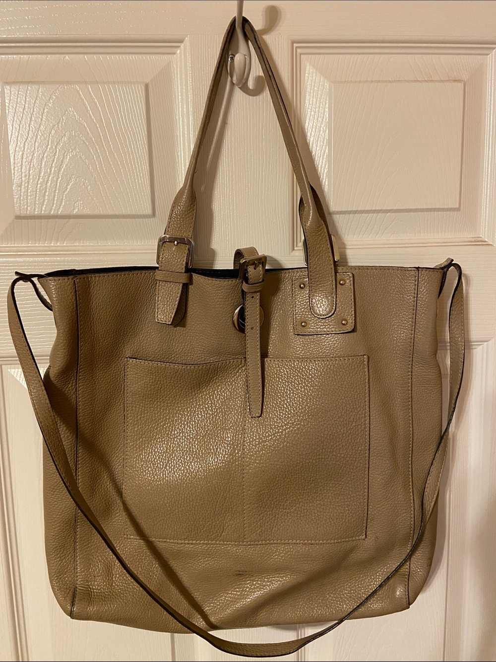 Vittoria Napoli Neutral Taupe 100% Leather Tote with Front Pockets